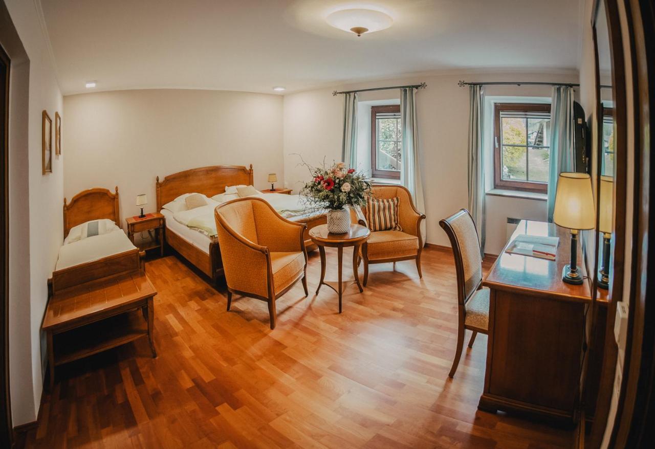 Landhotel Neugebauer Löllinggraben Екстериор снимка